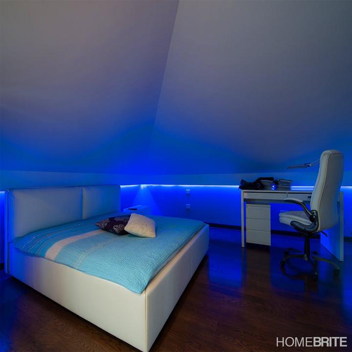 HomeBrite - Color Changing LED Strip with Remote Control (5 meters)